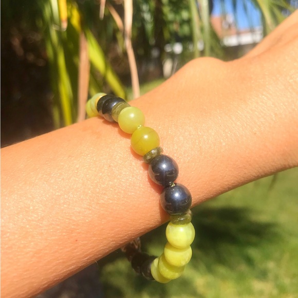 Serpentine Libra ♎️ Bracelet - Picture 5 of 9